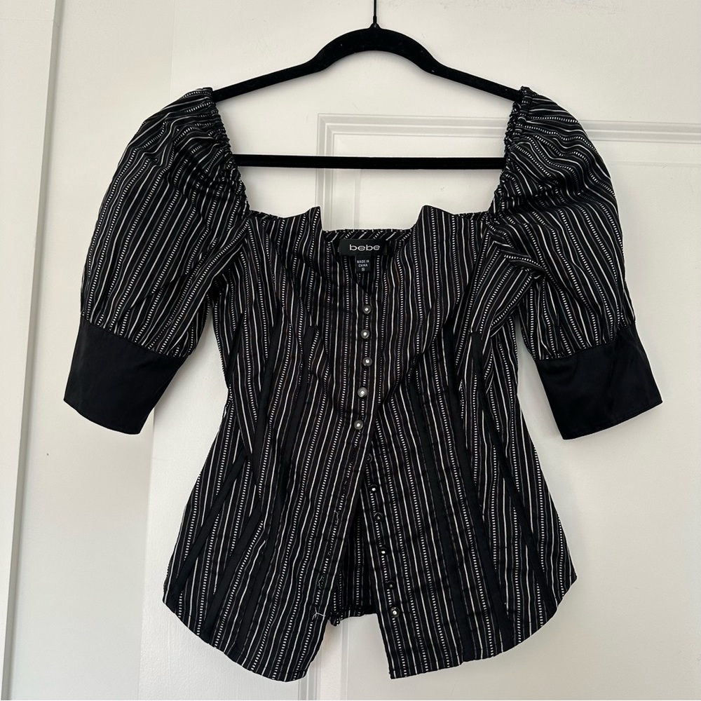 Bebe (S) Black/White Striped Puff Sleeve Rhinestone Button Up Y2K Fitted Blouse